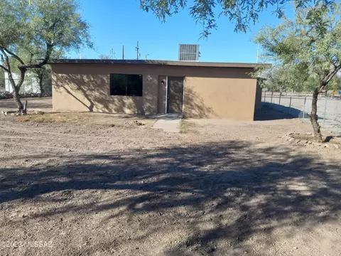 1331 W Riverview Blvd, Tucson, AZ 85745