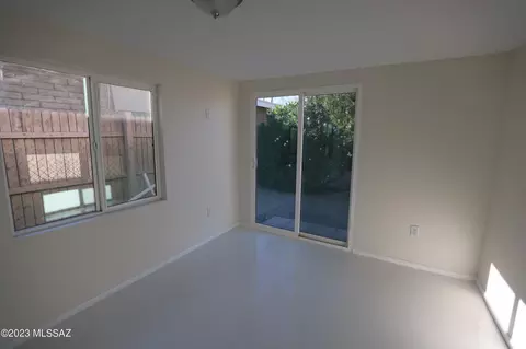 725 E 37th St, Tucson, AZ 85713 photo 17