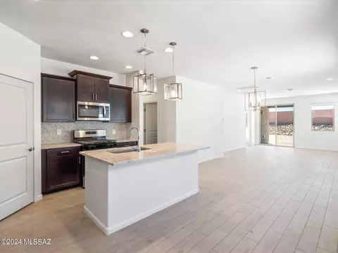 12592 E Caden Dr, Vail, AZ 85641 photo 8