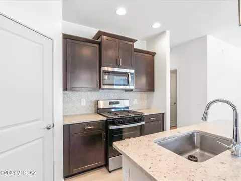12592 E Caden Dr, Vail, AZ 85641 photo 13