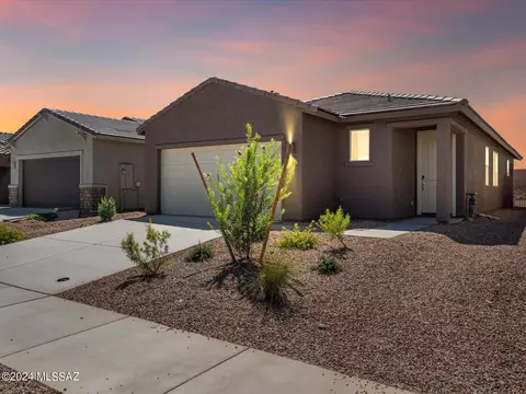12576 E Caden Dr, Vail, AZ 85641