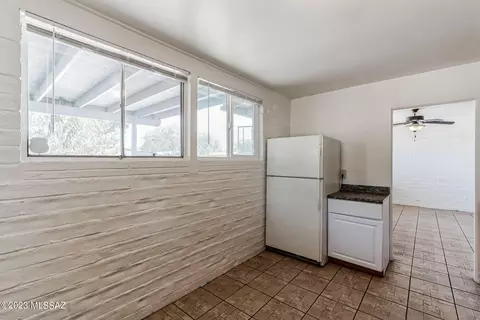 3779 E Sylvane St, Tucson, AZ 85713 photo 8
