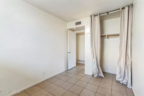 3779 E Sylvane St, Tucson, AZ 85713 photo 15