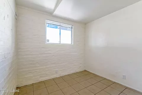3779 E Sylvane St, Tucson, AZ 85713 photo 13
