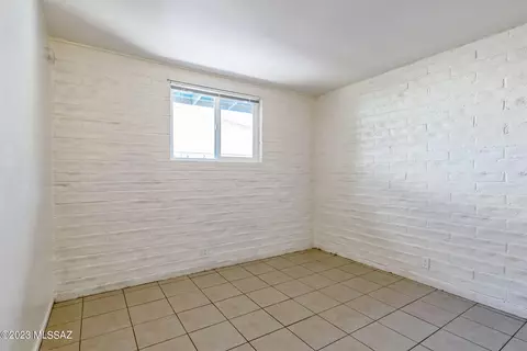 3779 E Sylvane St, Tucson, AZ 85713 photo 19