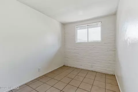 3779 E Sylvane St, Tucson, AZ 85713 photo 14