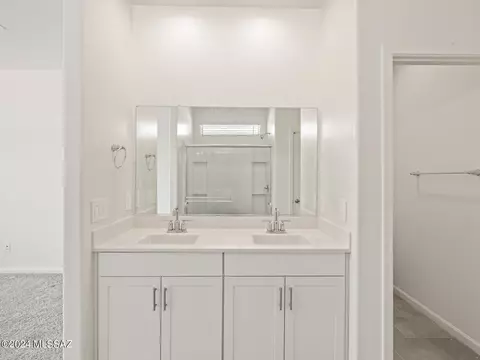 Bath - 12560 E Caden Dr, Vail, AZ 85641 photo 6 of 7