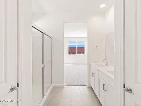 Bath - 12560 E Caden Dr, Vail, AZ 85641 photo 4 of 7