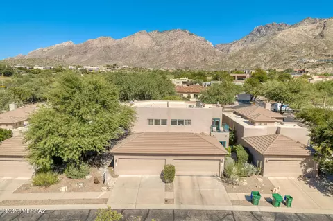 6074 N Running Deer Cir, Tucson, AZ 85750