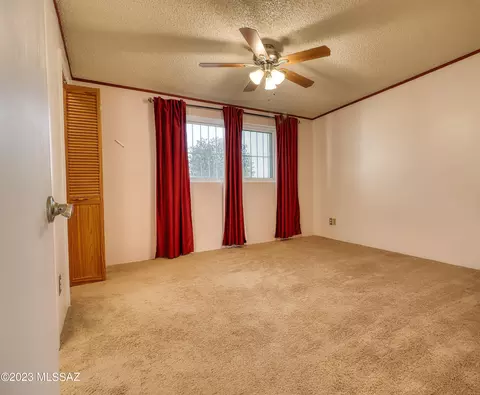 9752 E Watson Dr, Tucson, AZ 85730 photo 10