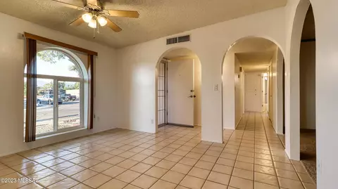 9752 E Watson Dr, Tucson, AZ 85730 photo 5