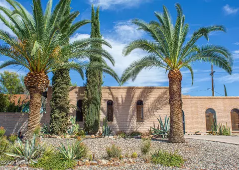 2141 S Palm Springs Dr, Tucson, AZ 85710