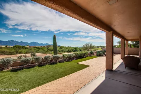 62401 E Iron Crest Dr, Tucson, AZ 85739