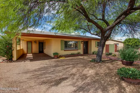 1607 N Desert Pl, Tucson, AZ 85712