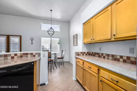 4331 E Haven Ln, Tucson, AZ 85712 photo 8