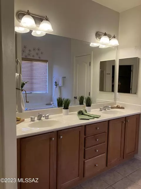 6644 E Gehrig Ln, Tucson, AZ 85756 photo 13