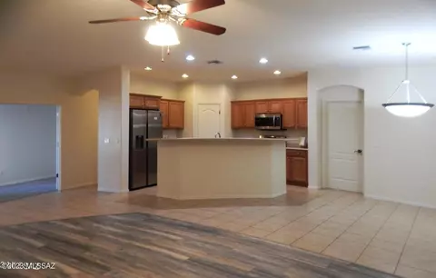 6644 E Gehrig Ln, Tucson, AZ 85756 photo 6