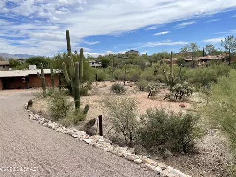 5040 N Camino Esplendora, Tucson, AZ 85718