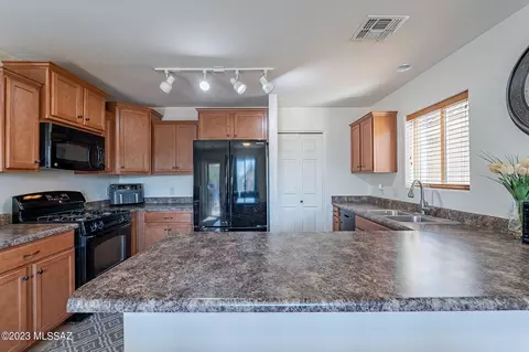 8032 S Nautilus Dr, Tucson, AZ 85756 photo 17