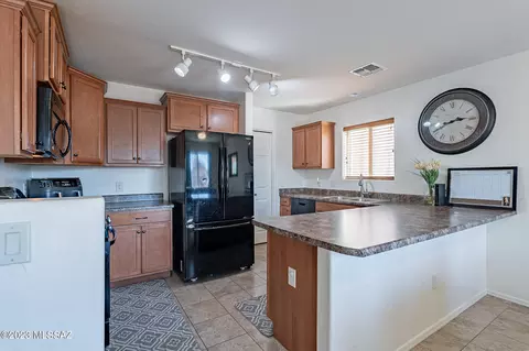 8032 S Nautilus Dr, Tucson, AZ 85756 photo 13