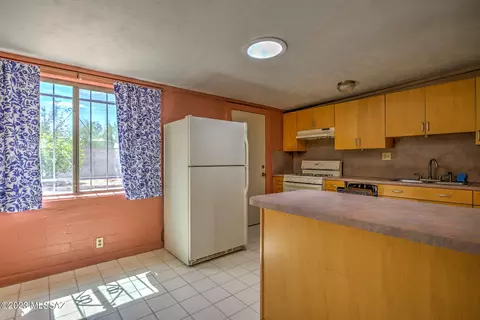 3702 E March Pl, Tucson, AZ 85713 photo 8