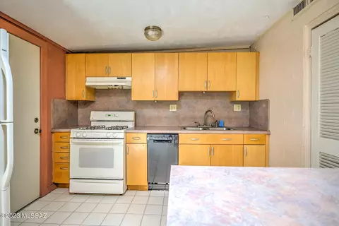 3702 E March Pl, Tucson, AZ 85713 photo 11