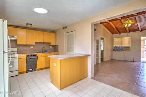 3702 E March Pl, Tucson, AZ 85713 photo 7