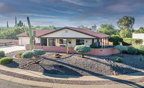 132 W Calle Martina, Green Valley, AZ 85614