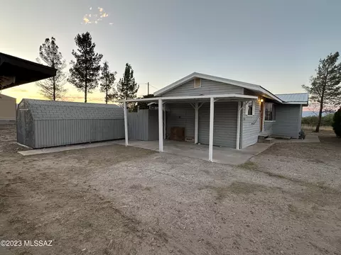 1441 N Lariat Dr, Willcox, AZ 85643 photo 2