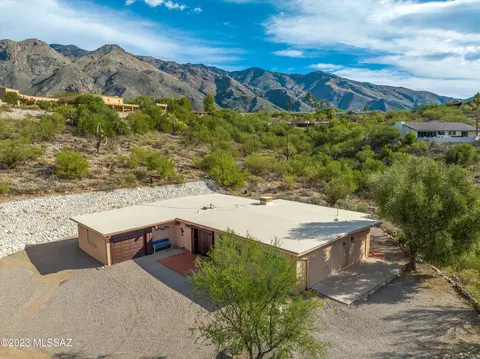 6252 N Camino Almonte, Tucson, AZ 85718