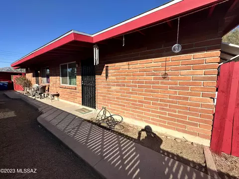 3247 E Monte Vista Dr, Tucson, AZ 85716