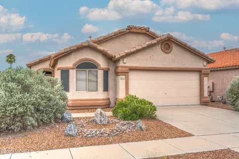 9512 E Briana Ln, Tucson, AZ 85748
