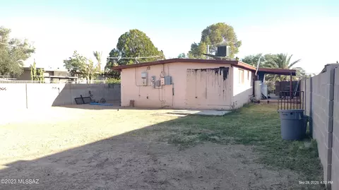 233 E Corona Rd, Tucson, AZ 85756 photo 18