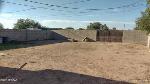 233 E Corona Rd, Tucson, AZ 85756 photo 17