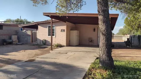 233 E Corona Rd, Tucson, AZ 85756
