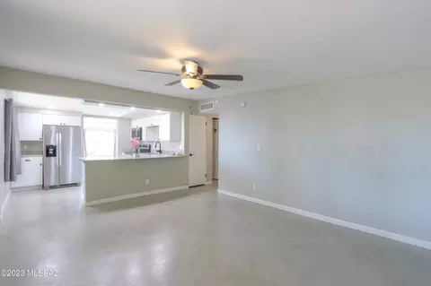 3949 E 27th St, Tucson, AZ 85711 photo 9