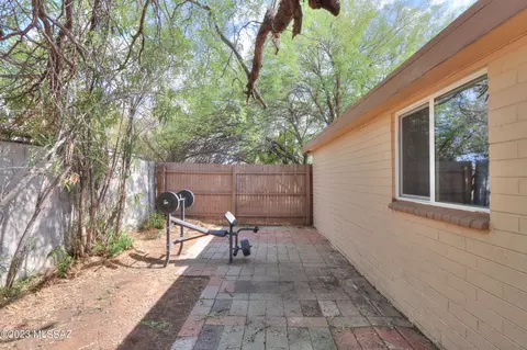 3949 E 27th St, Tucson, AZ 85711 photo 35