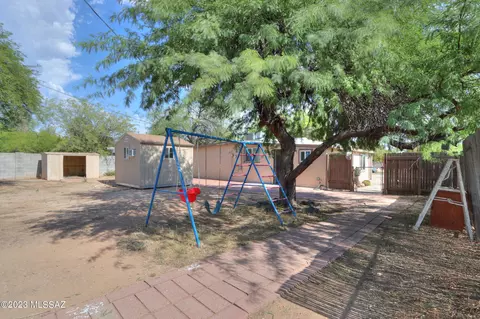 3949 E 27th St, Tucson, AZ 85711 photo 29