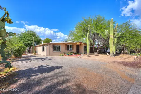 3949 E 27th St, Tucson, AZ 85711 photo 3