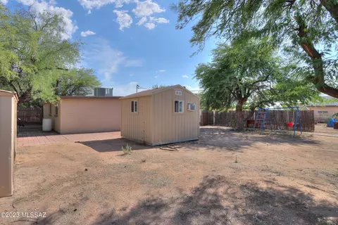 3949 E 27th St, Tucson, AZ 85711 photo 32