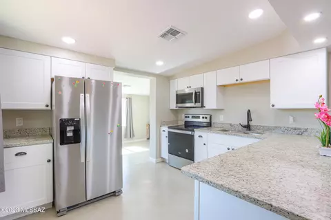 3949 E 27th St, Tucson, AZ 85711 photo 10