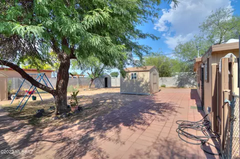 3949 E 27th St, Tucson, AZ 85711 photo 26