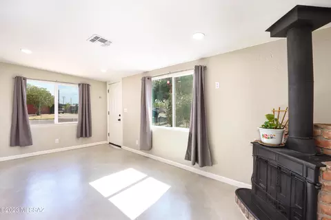 3949 E 27th St, Tucson, AZ 85711 photo 16