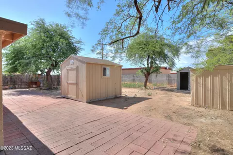 3949 E 27th St, Tucson, AZ 85711 photo 31