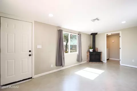3949 E 27th St, Tucson, AZ 85711 photo 14