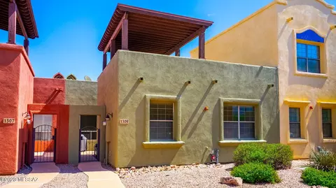 1309 Golden Gate Way, Tubac, AZ 85646