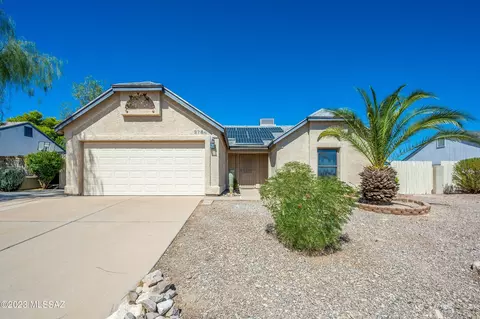 2784 W Highcliff Dr, Tucson, AZ 85745