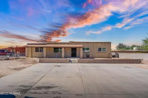7451 N Rae Ave, Tucson, AZ 85741