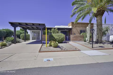 35 N Los Pinos, Green Valley, AZ 85614