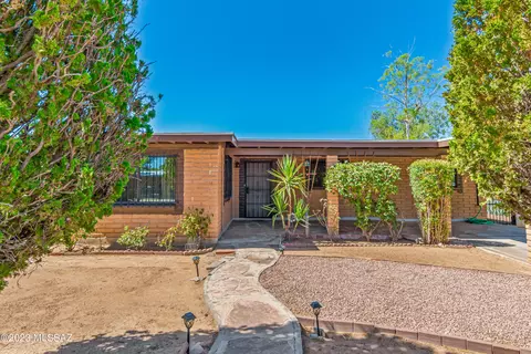 5740 S Aldorn Dr, Tucson, AZ 85706